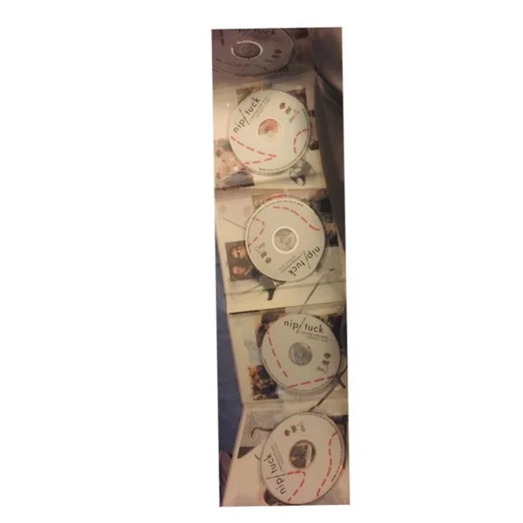 Nip/Tuck Season One DVD Set- Five Discs - Picture 5 of 5